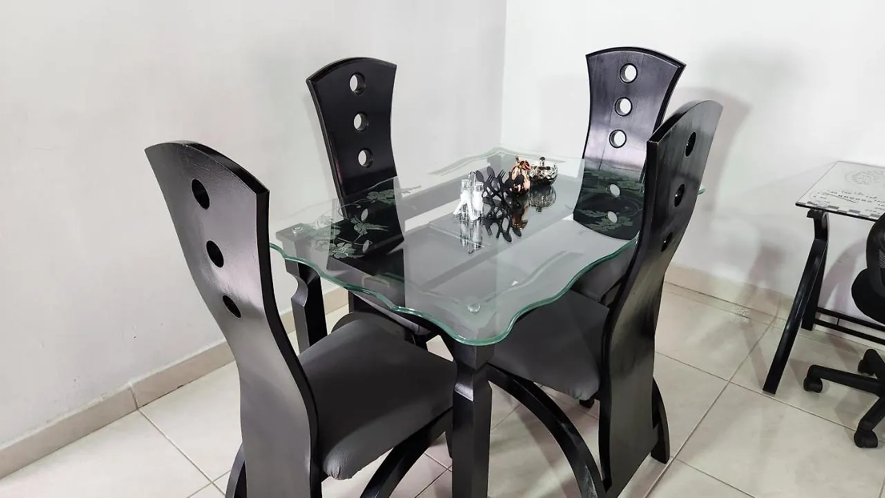 lindo apartamento en envigado muy central wifi de 300 megas Colombia