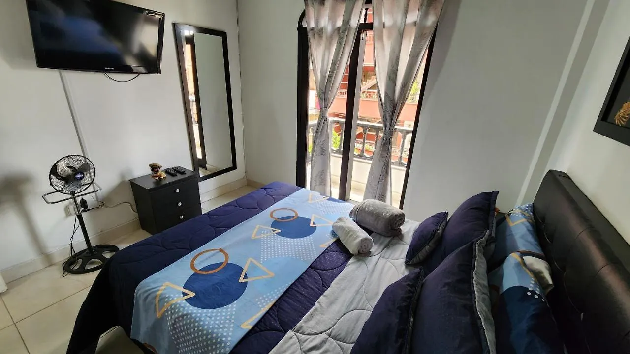 lindo apartamento en envigado muy central wifi de 300 megas 0*,